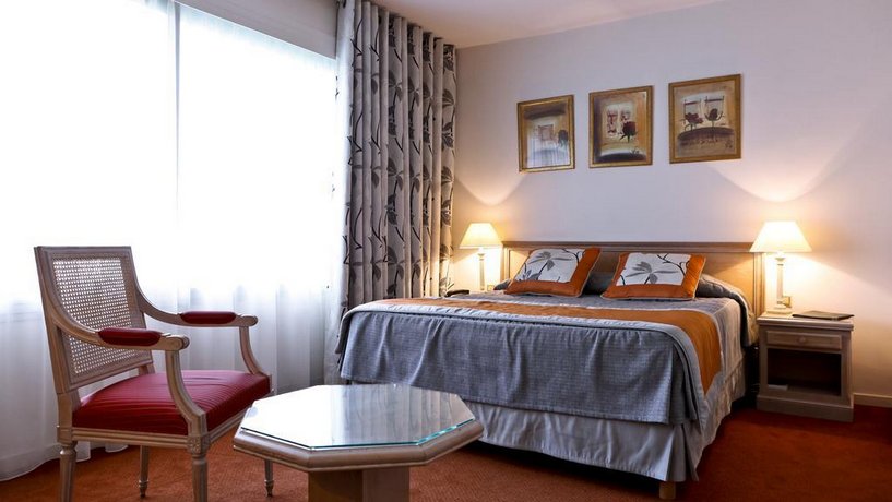 Hôtel Charlemagne by Happyculture
