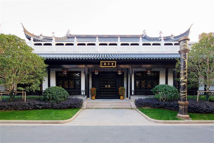 상하이 로열 가든 호텔, Shanghai Royal Garden Hotel