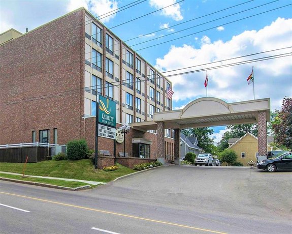 Quality Inn & Suites Downtown