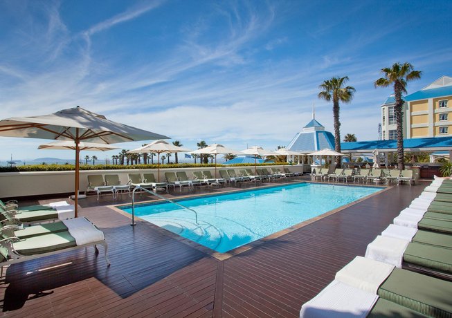 The Table Bay Hotel, Cape Town - Compare Deals
