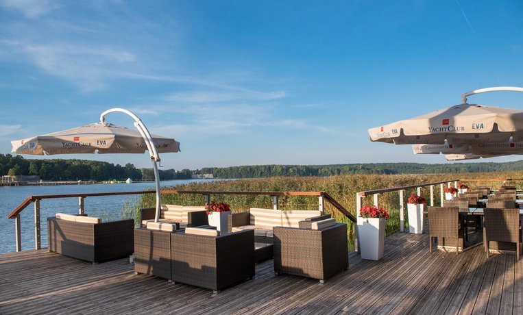 tiffi yacht club olsztyn restauracja