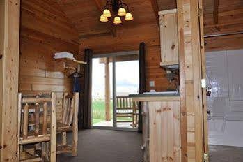 Bryce Country Cabins Tropic Compare Deals