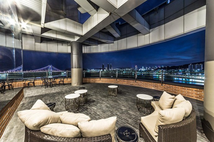 H 에비뉴 광안리점