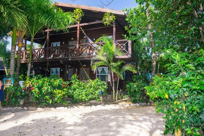 Bananarama Beach And Dive Resort Roatan Compare Deals