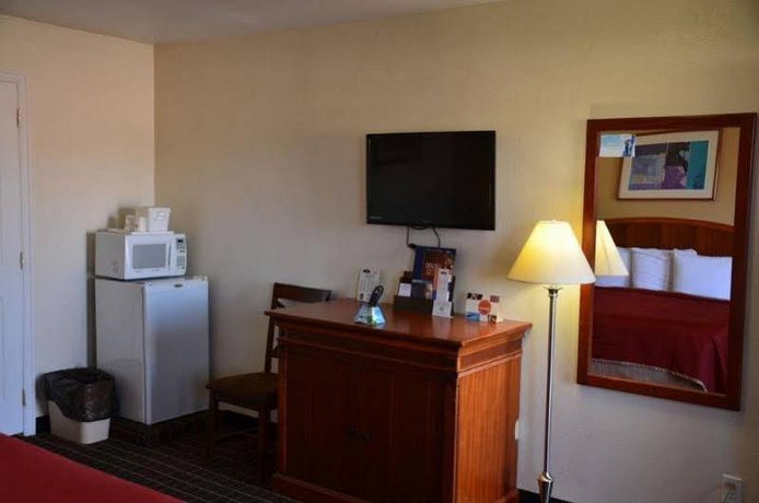 Howard Johnson Inn and Suites Saint George