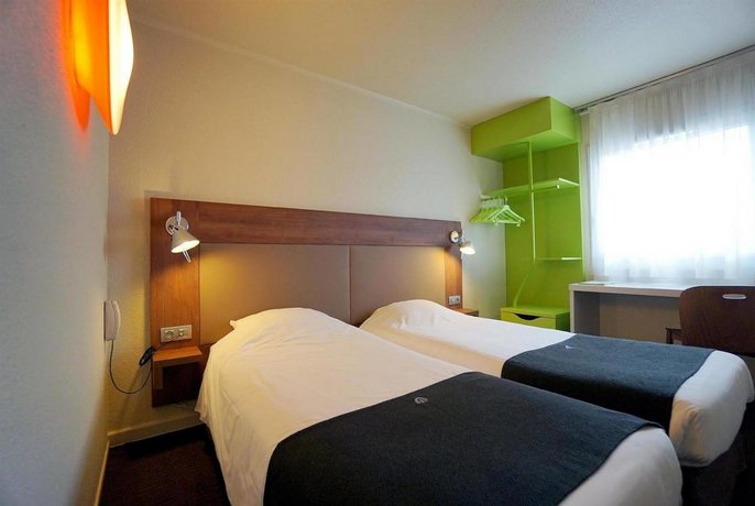 Campanile Paris Ouest Chaville Hotel