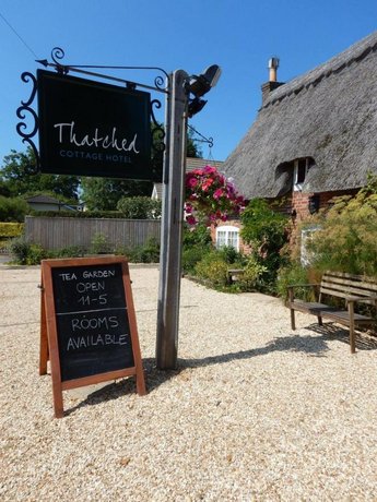 Thatched Cottage Hotel Brockenhurst Compare Deals