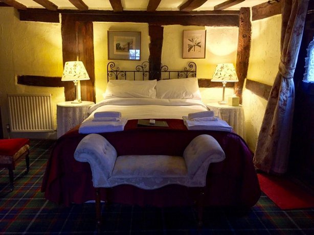 Thatched Cottage Hotel Brockenhurst Compare Deals