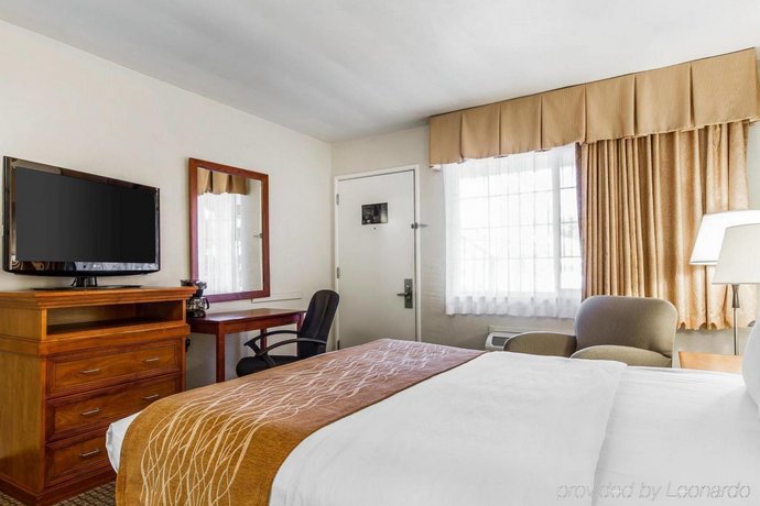 Comfort Inn Monterey By The Sea Compare Deals