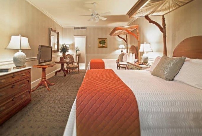 Hotel Provincial, New Orleans Compare Deals