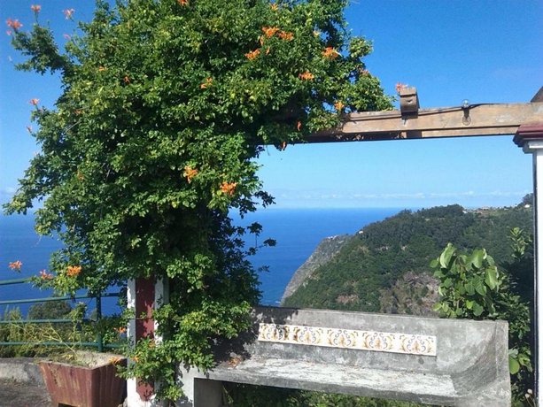 Cabanas De Sao Jorge Village Santana