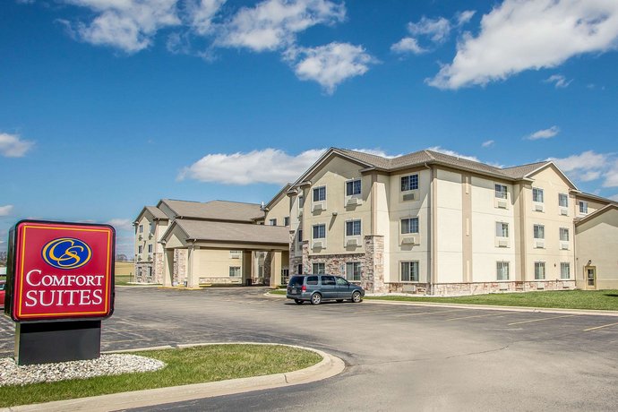 Comfort Suites Delavan Lake Geneva Area Compare Deals