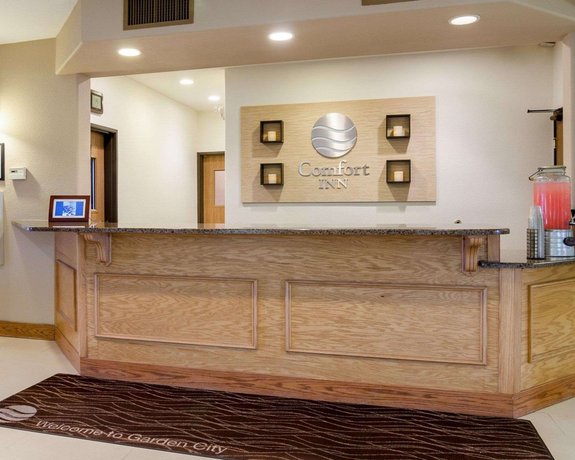 Comfort Inn Garden City Compare Deals