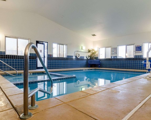Comfort Inn Garden City Compare Deals