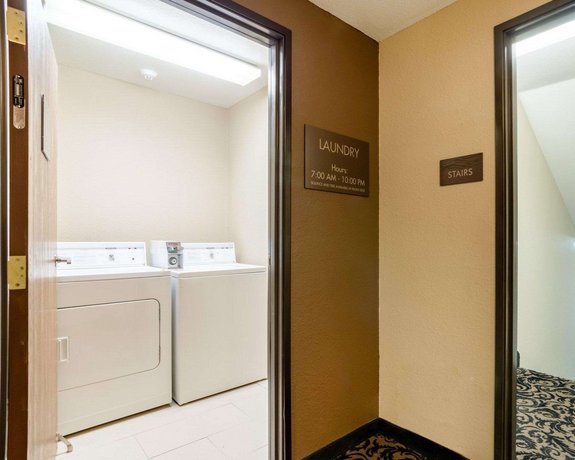 Comfort Inn Garden City Compare Deals