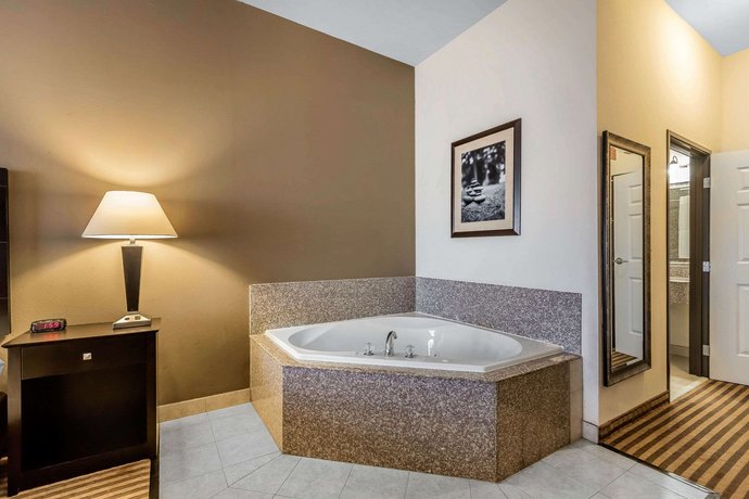 Comfort Inn Suites Newton Compare Deals