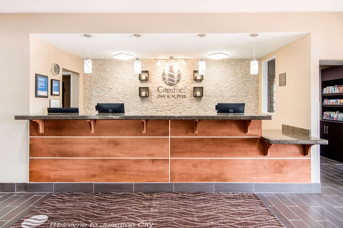 Comfort Inn Suites Junction City Near Fort Riley Compare Deals