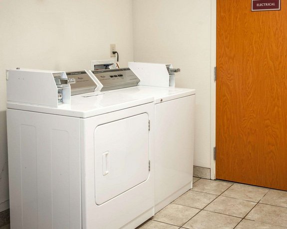 Comfort Suites Southport Indianapolis Compare Deals