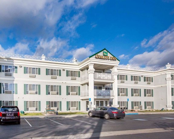 Quality Inn Tulare Compare Deals