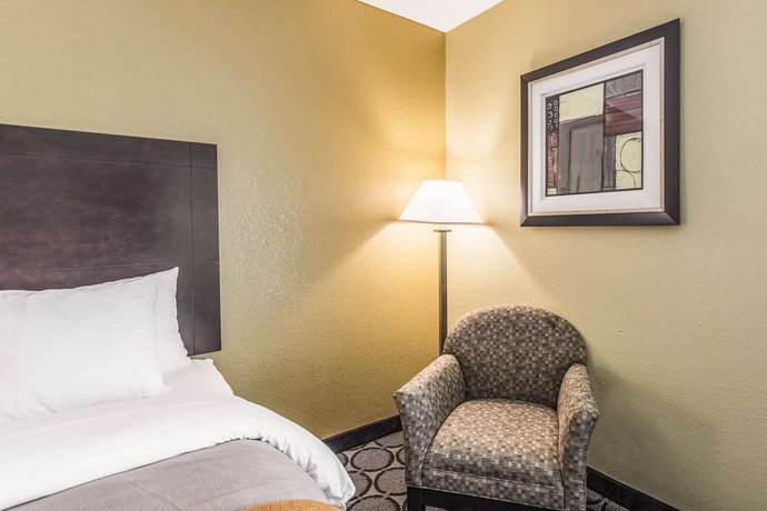 Comfort Inn Cincinnati Airport Turfway Road Florence Compare Deals