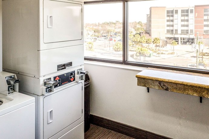 Comfort Inn Downtown Charleston Compare Deals