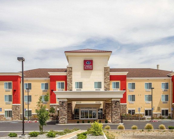 Comfort Suites Redding Shasta Lake Compare Deals