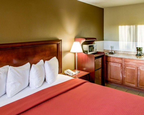 Quality Inn I 15 Miramar San Diego Compare Deals