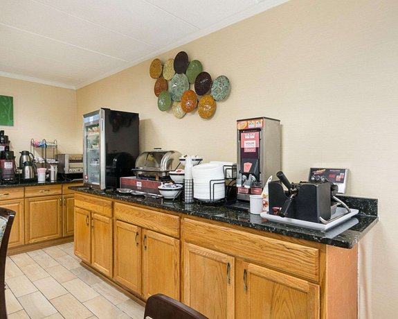 Comfort Inn Oxon Hill Compare Deals