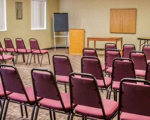 Comfort Inn Birch Run Compare Deals