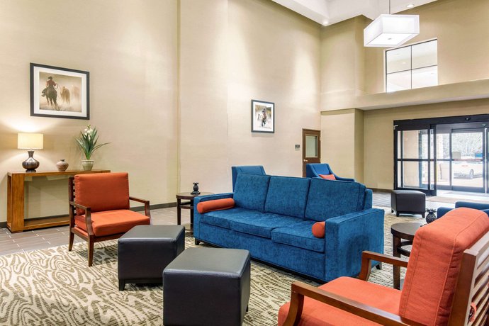Comfort Inn Suites Iah Bush Airport East Houston Compare Deals