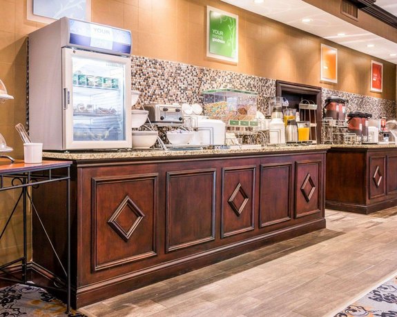 Comfort Suites Southgate Detroit Compare Deals