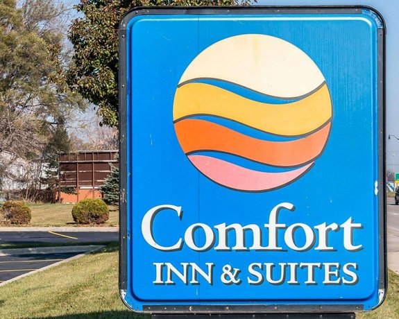 Comfort Inn Suites Taylor Michigan Compare Deals