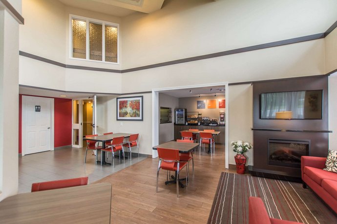 Comfort Inn New Glasgow Compare Deals