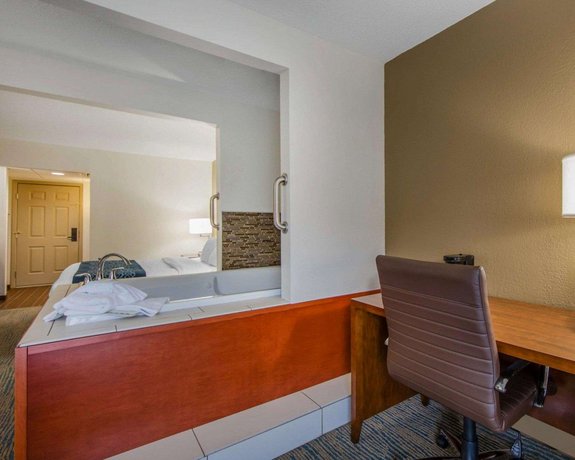 Comfort Inn Apple Valley Sevierville Compare Deals