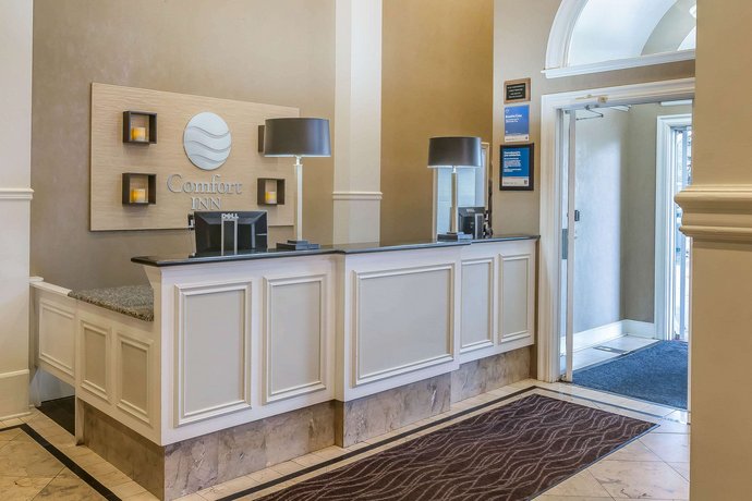 Comfort Inn Plainwell Compare Deals