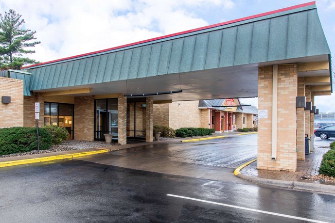 Comfort Inn Airport Bloomington Compare Deals