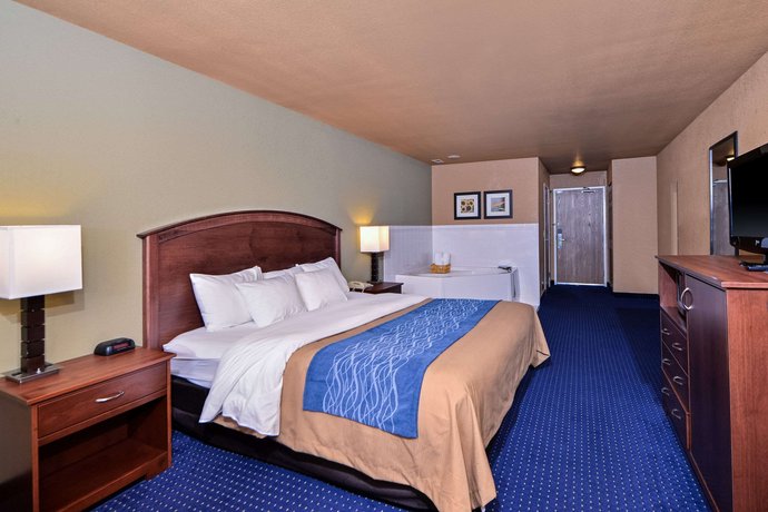 Comfort Inn Albert Lea Compare Deals