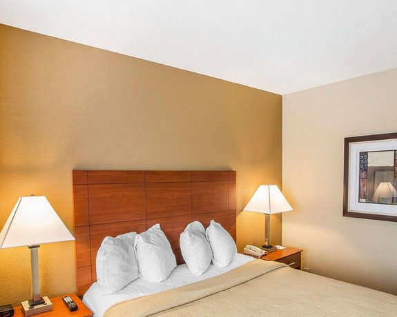 Quality Inn Suites Mt Juliet Mount Juliet Compare Deals