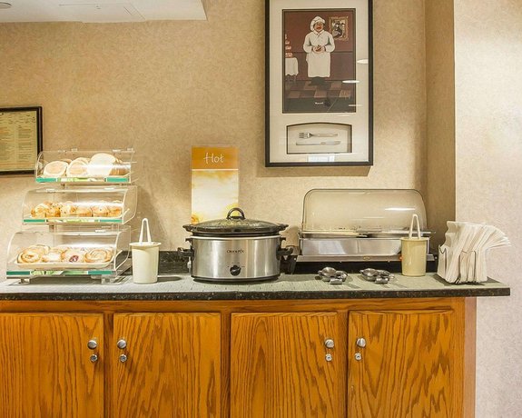 Quality Inn Suites Mt Juliet Mount Juliet Compare Deals