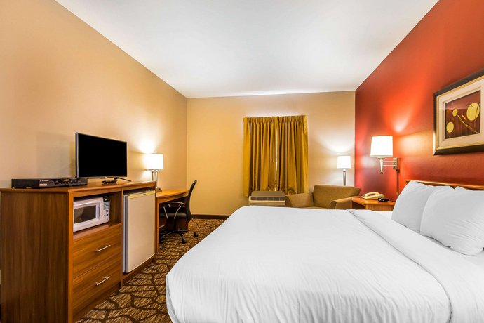 Quality Inn Suites Chesterfield Village Springfield Compare Deals