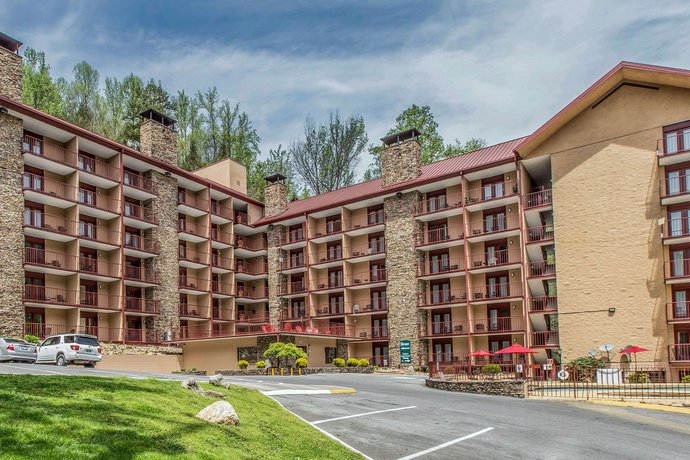 Red Roof Inn & Suites Gatlinburg