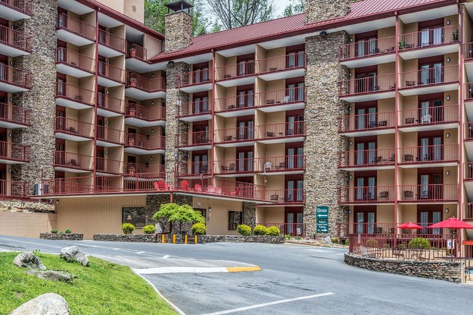 Red Roof Inn & Suites Gatlinburg