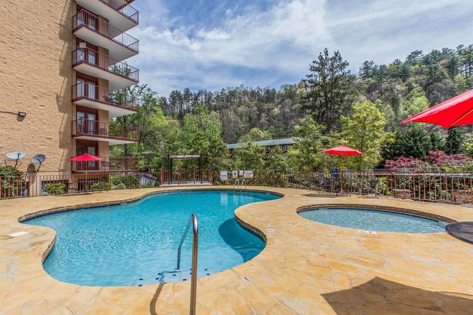 Quality Inn Suites Gatlinburg Compare Deals