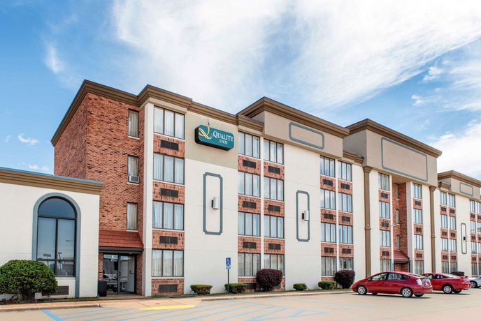 Quality Inn Festus Compare Deals