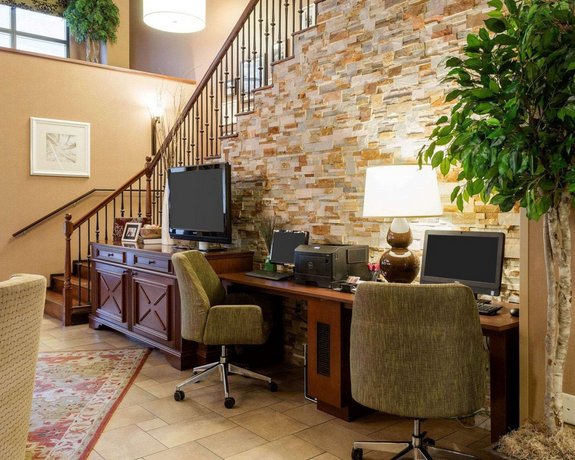 Comfort Suites Starkville Compare Deals