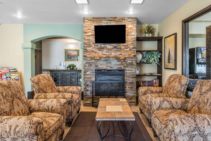 Rodeway Inn Loveland Compare Deals