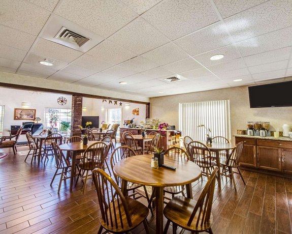 Quality Inn Suites Kerrville Compare Deals