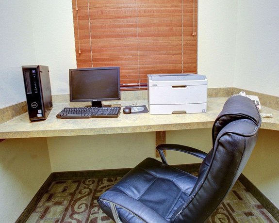 Comfort Suites Brenham Compare Deals