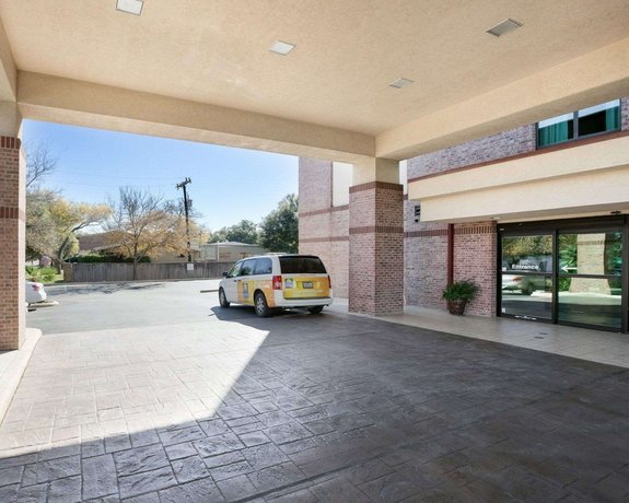 Comfort Inn Suites San Antonio Airport Compare Deals