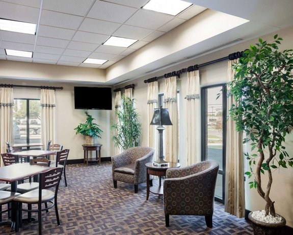 Comfort Inn Suites San Antonio Airport Compare Deals